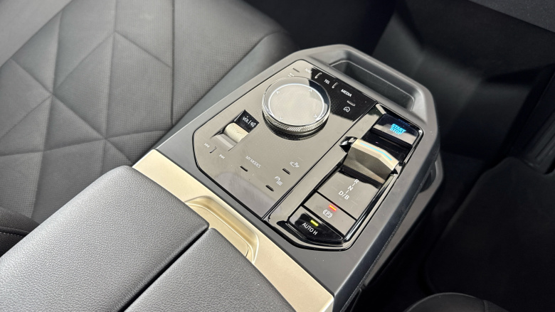 BMW iX 240kW xDrive40 M Sport 76.6kWh 5dr Auto Electric Estate